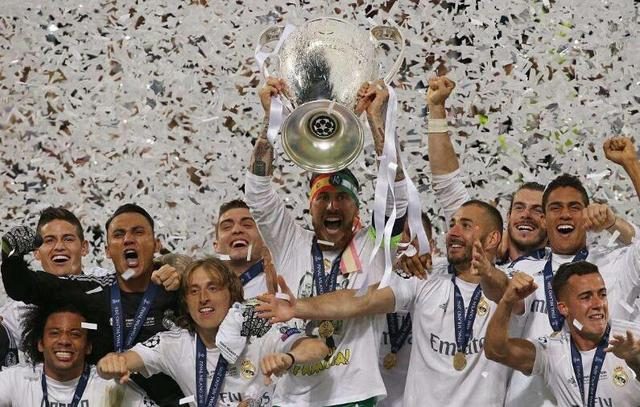 小区地下车库维保中